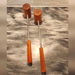 Corky’s Long Handle Salt &  Pepper Shaker Grill BBQ Outdoor Teak Wood NIB